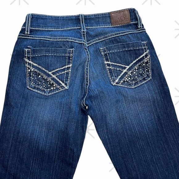 BKE Culture Cropped Jeans with Rhinestone and Embroidered Pockets Size 26 x 25 - Picture 2 of 13